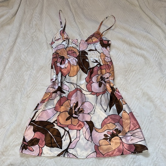 Y2K Veronica M Floral Dress - Picture 2 of 3